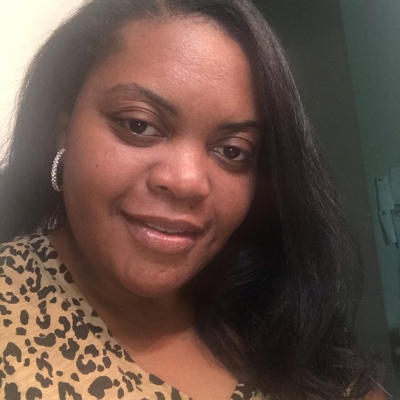 Meet your Posher, Tina - Picture 1 of 1